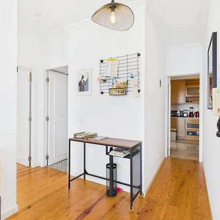 Apartamento Bright 2br W/ Tagus View | By Airnest