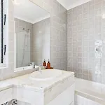 Bright 2br W/ Tagus View | By Airnest *