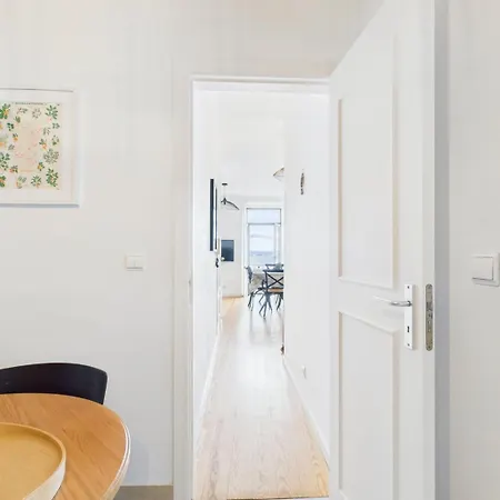 アパート Bright 2br W/ Tagus View | By Airnest