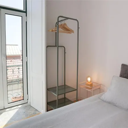Appartement Bright 2br W/ Tagus View | By Airnest